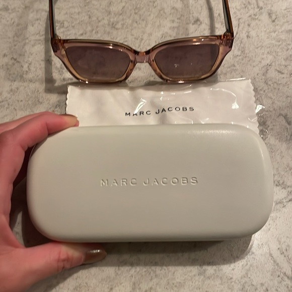 Brand new unworn Marc Jacobs square frame glasses. Comes with case and cloth. - Picture 10 of 10